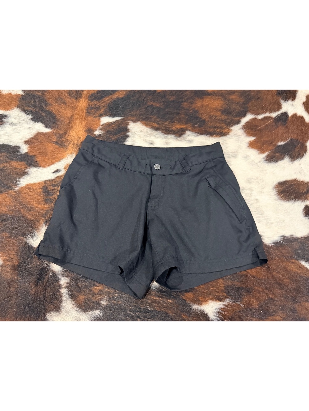 Magellan Outdoors Women's Black Outdoor Shorts Size Small